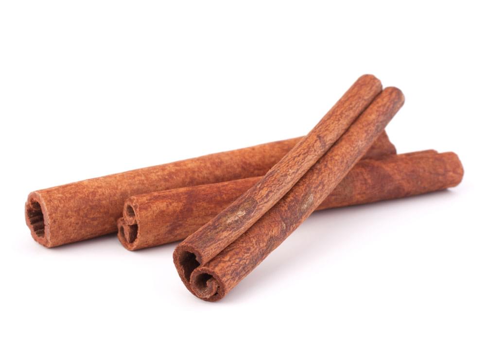 Cinnamon Essential Oil: Discover The Fantastic Health Benefits Of This  Woody Infusion